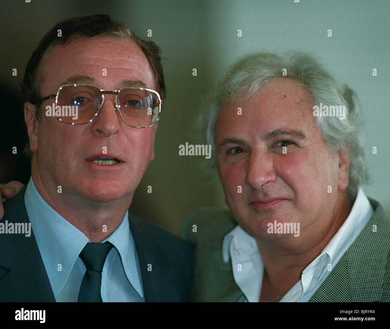 MICHAEL CAINE & MICHAEL WINNER 1. Oktober 1993 Stockfoto
