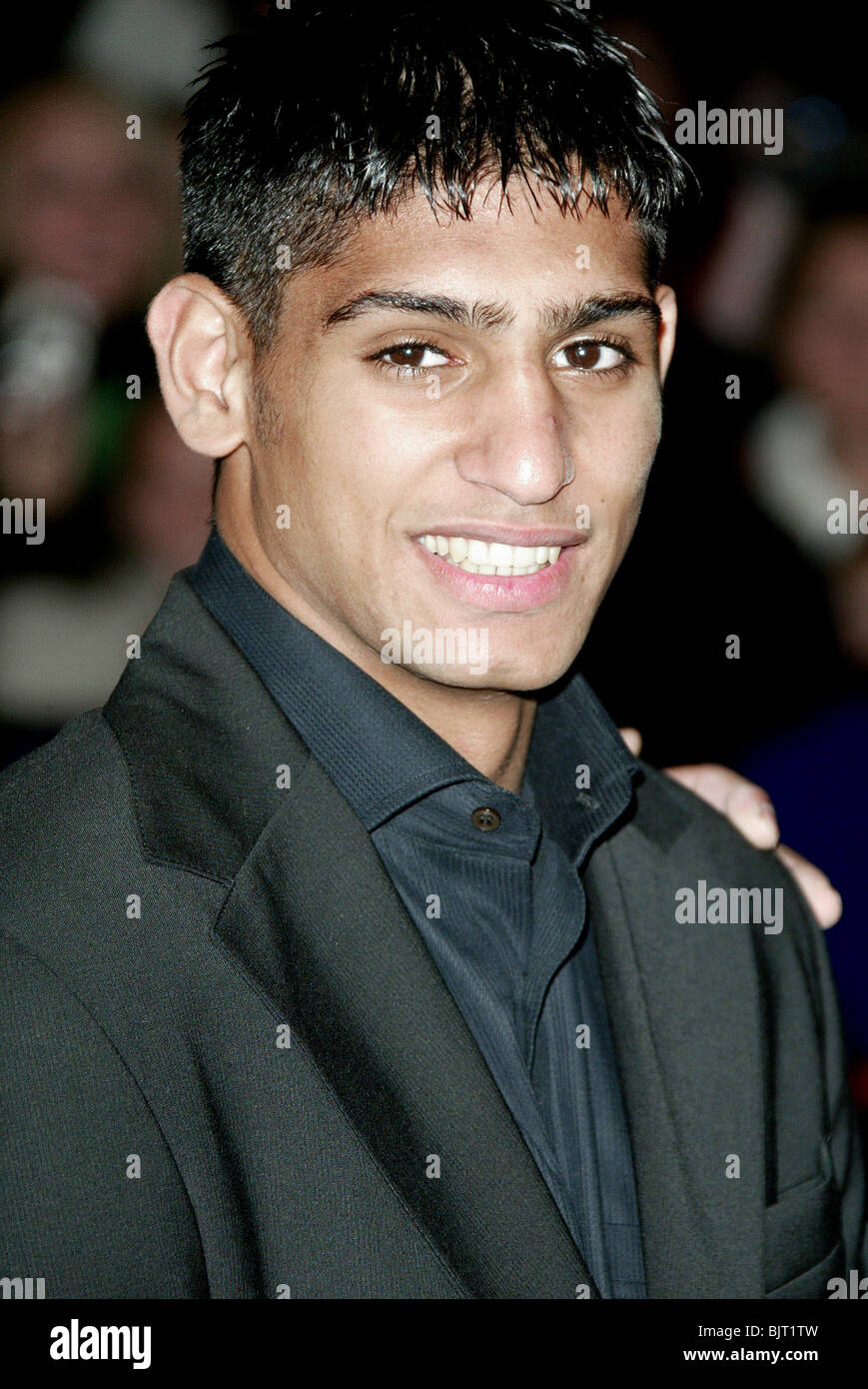 AMIR KHAN NATIONAL TELEVISION AWARDS 200 ROYAL ALBERT HALL LONDON ENGLAND 26. Oktober 2004 Stockfoto