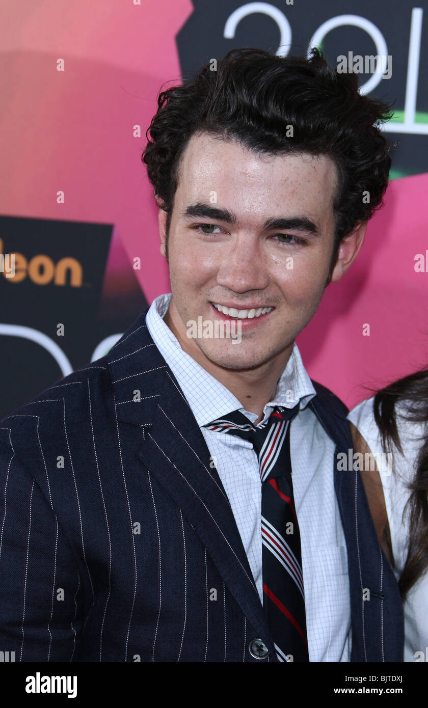 KEVIN JONAS NICKELODEON KIDS CHOICE AWARDS 2010 LOS ANGELES CA USA 27 März 2010 Stockfoto