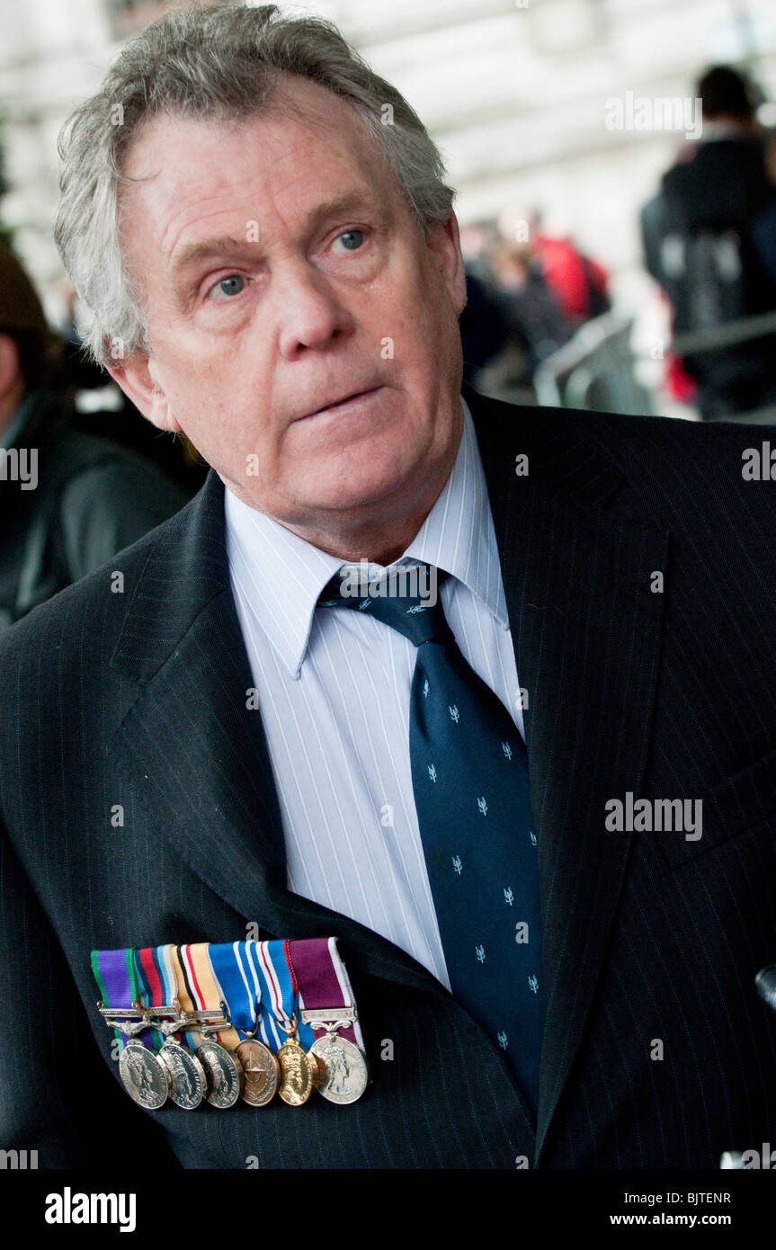 John Brown, dessen Sohn Nicholas im Irak getötet wurde erzählt von seinen Zorn gegen Tony Blair bevor Sie ging, ihn zu beobachten Stockfoto