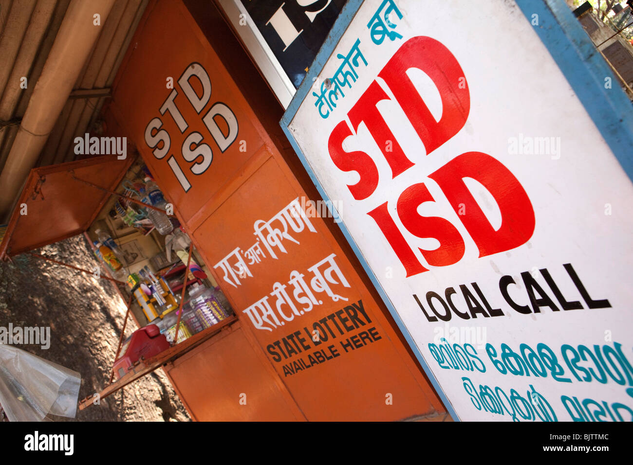 Indien, Kerala Palakkad, Straßenrand STD ISD Telefonzelle Stockfoto