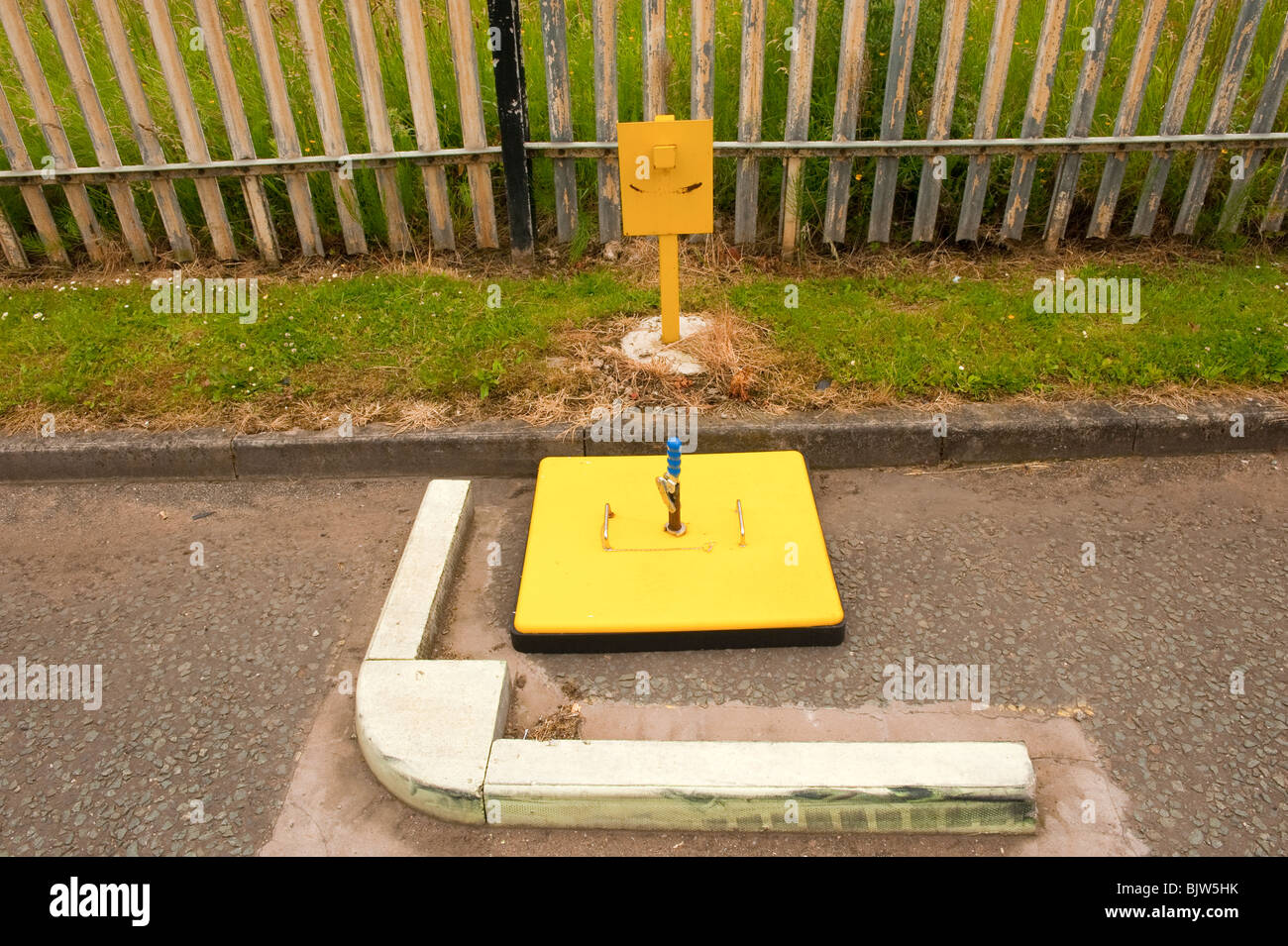 Notfall Kanalisation drain Siegel, Chemieunfall in Wasserlauf zu stoppen Stockfoto