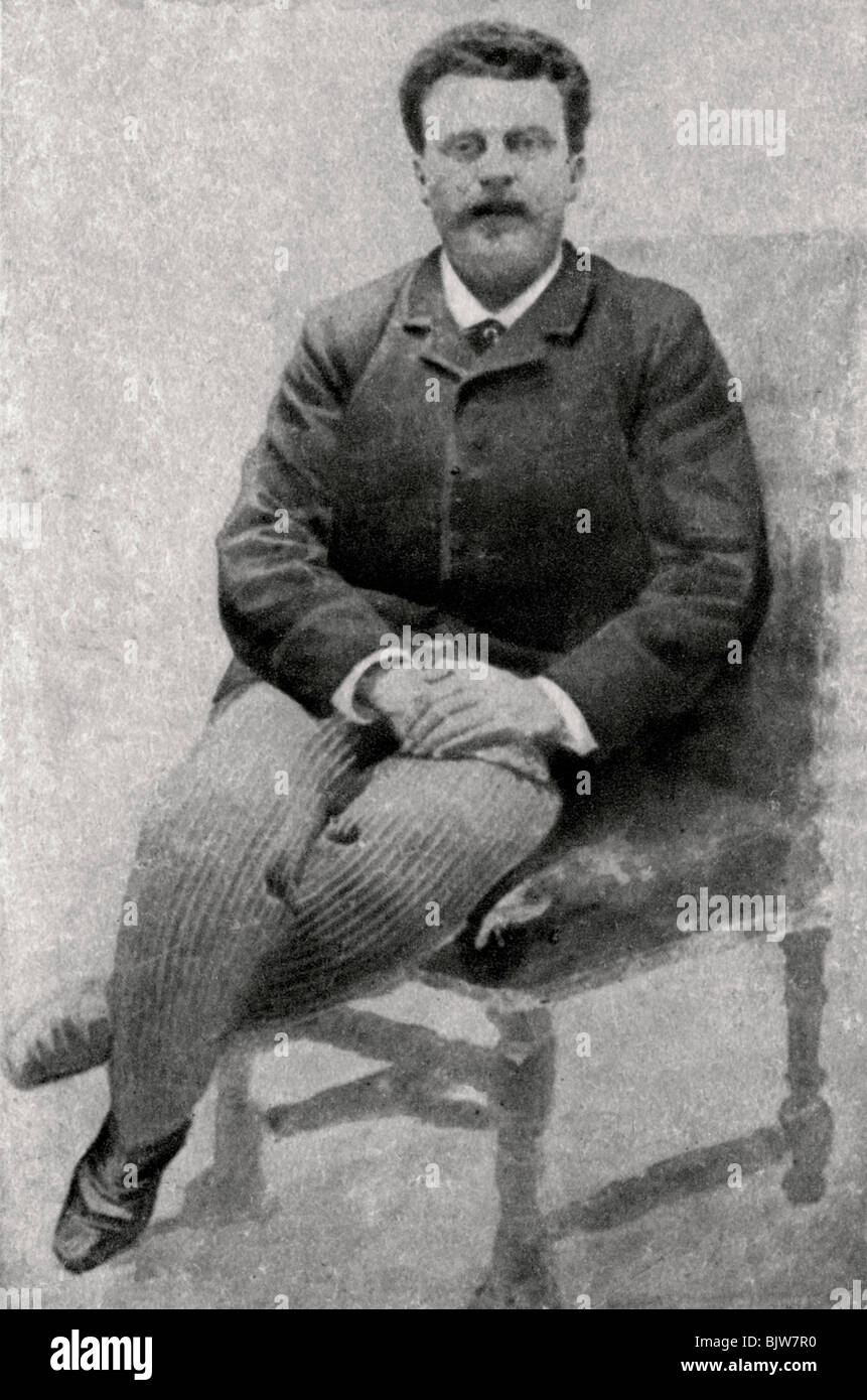 Guy de Maupassant, französischer Autor, 1890. Artist: Unbekannt Stockfoto