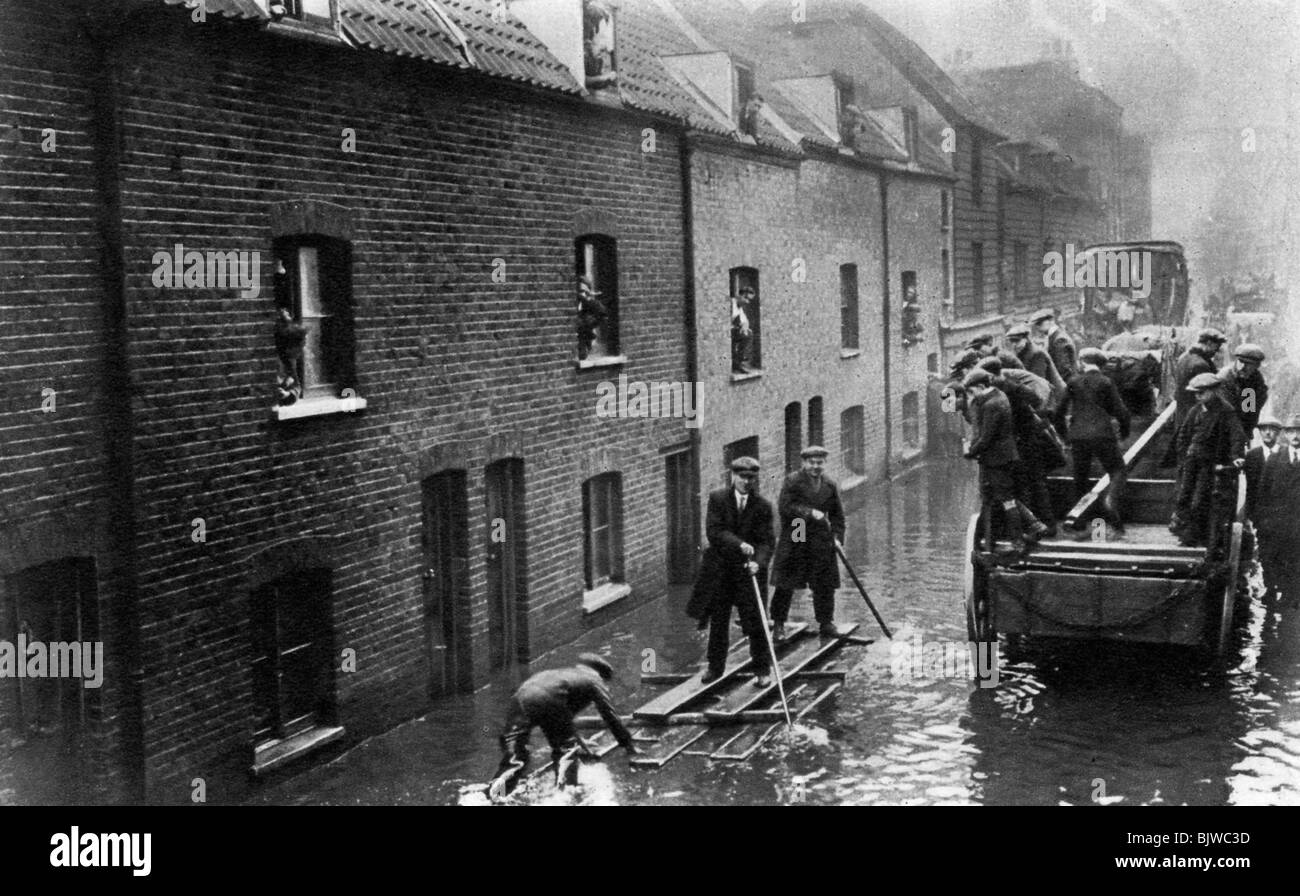 Überflutung von London, Januar 1928 (1937). Artist: Fox Stockfoto