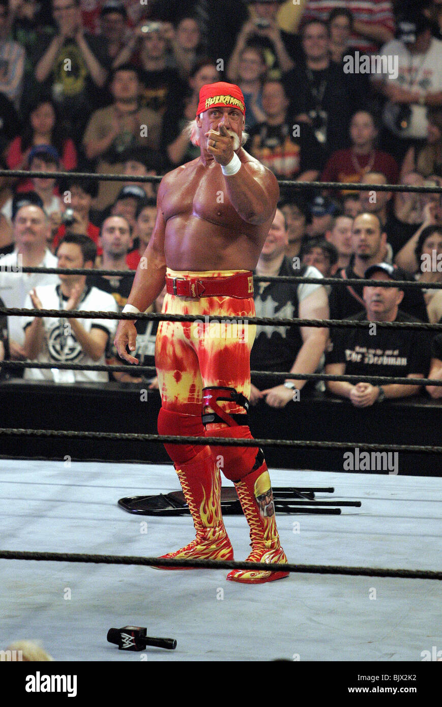 HOLLYWOOD HOGAN WRESTLEMANIA 21 geht HOLLYWOOD STAPLES CENTER in LOS ANGELES USA 3. April 2005 Stockfoto