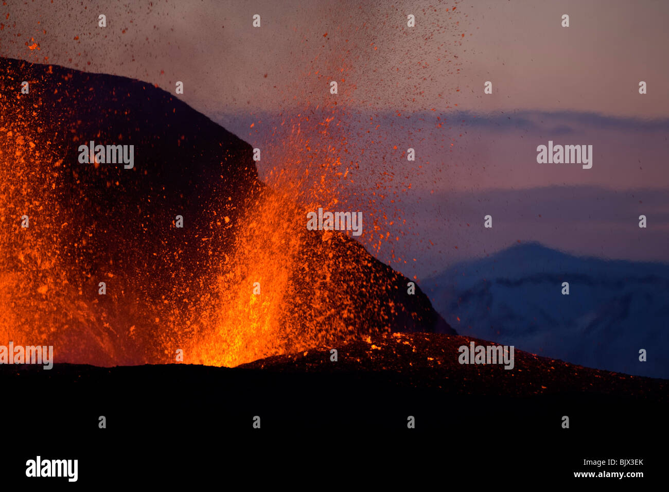 Vulkan Eruption am Fimmvörðuháls, Island. zwischen Gletscher Eyjafjallajökull und Mýrdalsjökull Stockfoto