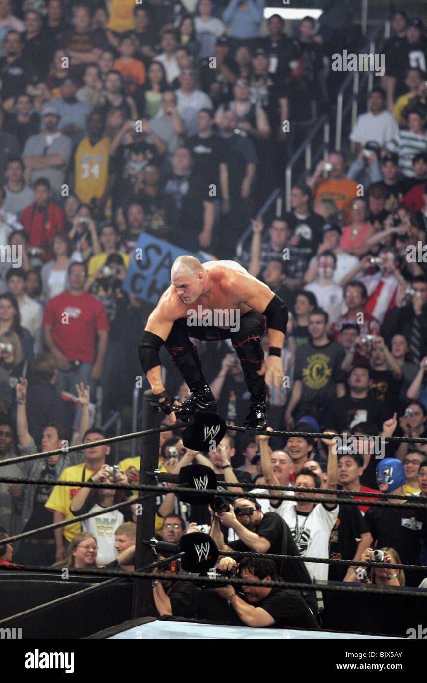 KANE WRESTLEMANIA 21 geht HOLLYWOOD STAPLES CENTER in LOS ANGELES USA 3. April 2005 Stockfoto