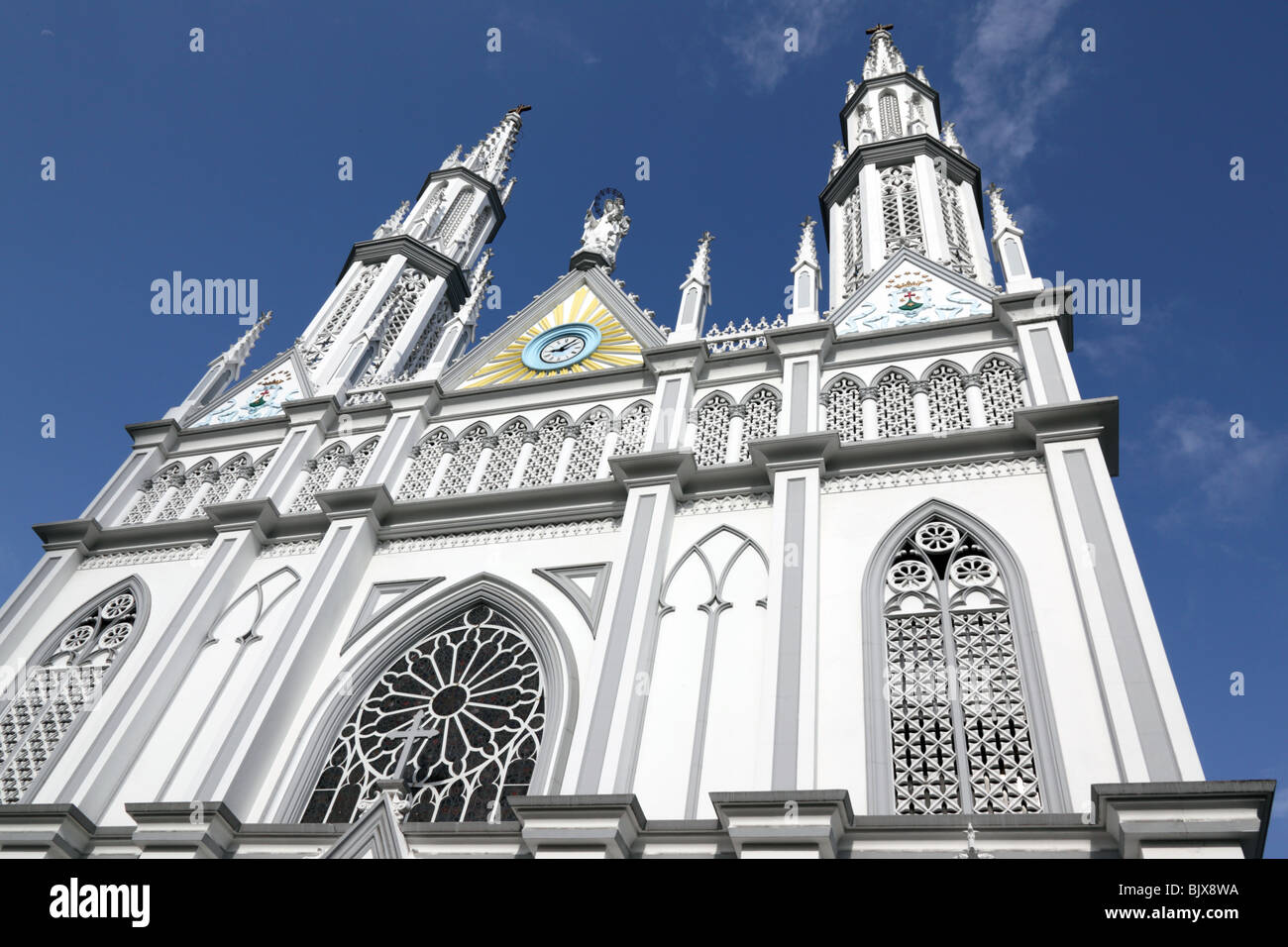 Fassade der Kirche El Carmen an der Via España, El Cangrejo, Panama-Stadt, Panama Stockfoto