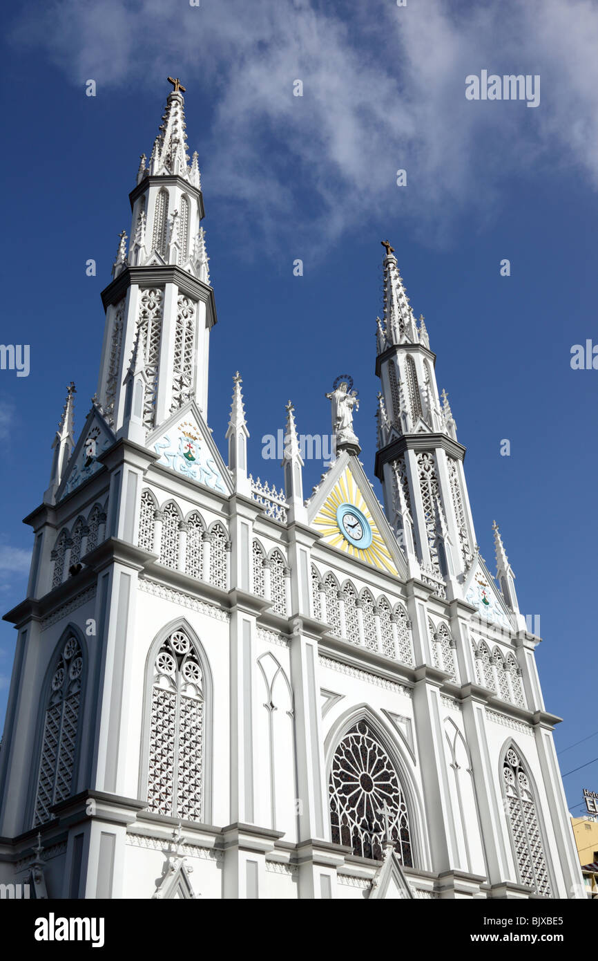 Fassade der Kirche El Carmen Via España, El Cangrejo, Panama City, Panama Stockfoto