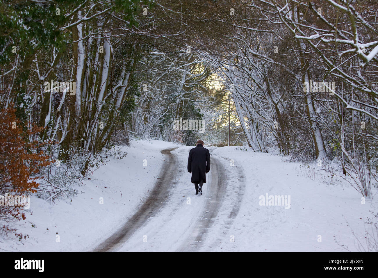 Keepers Lane in den Schneemann zu Fuß Winterdienst Stockfoto