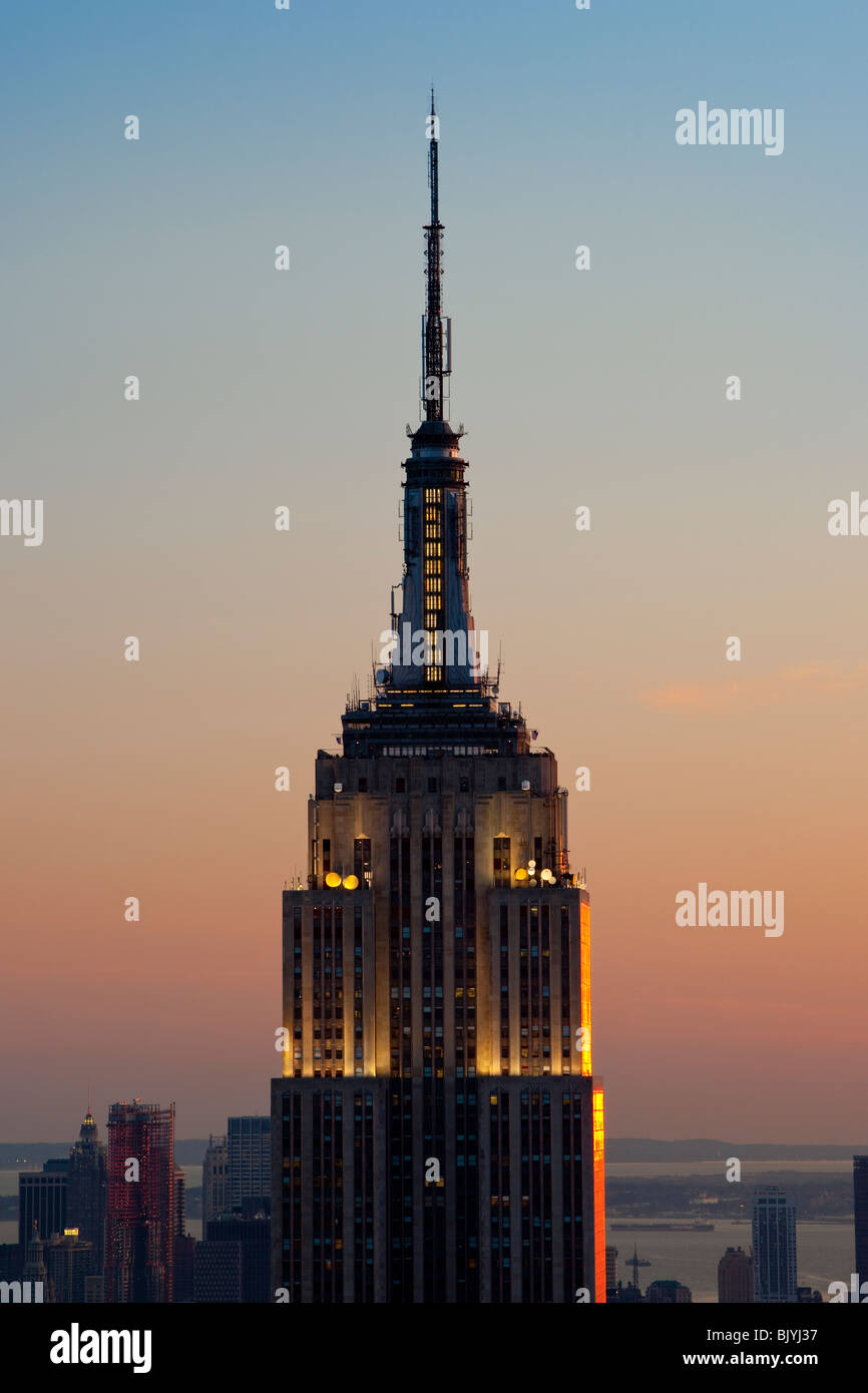 Empire State Building bei Sonnenuntergang, New York City USA Stockfoto