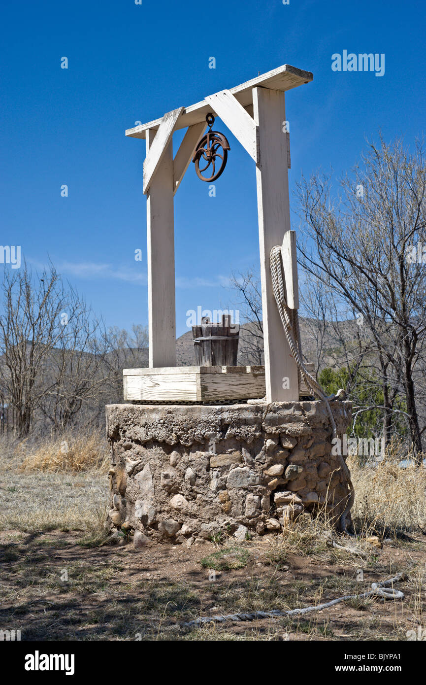 "Billy the Kid" kann seinen Durst an dieses alte Wasser gut in den wilden Westen Lincoln, New Mexico gefunden gestillt haben. Stockfoto