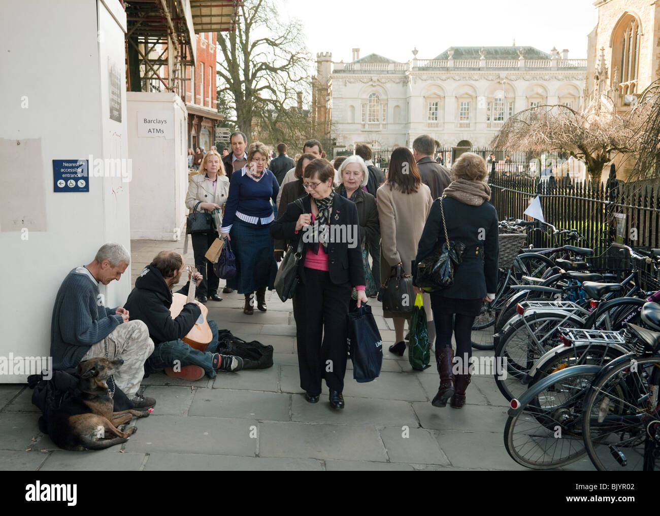 Straßenmusikanten im Zentrum von Cambridge, UK Stockfoto
