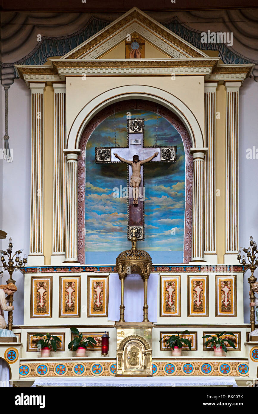 Christus am Kreuz am Altar Mission Ysleta El Paso Texas USA Stockfoto