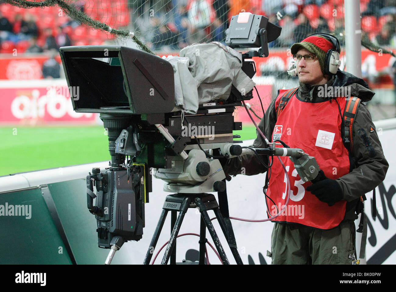 Fernsehkamera in der Lage, 3-dimensionale Aufnahmen im Fußballstadion von Leverkusen, Deutschland Stockfoto