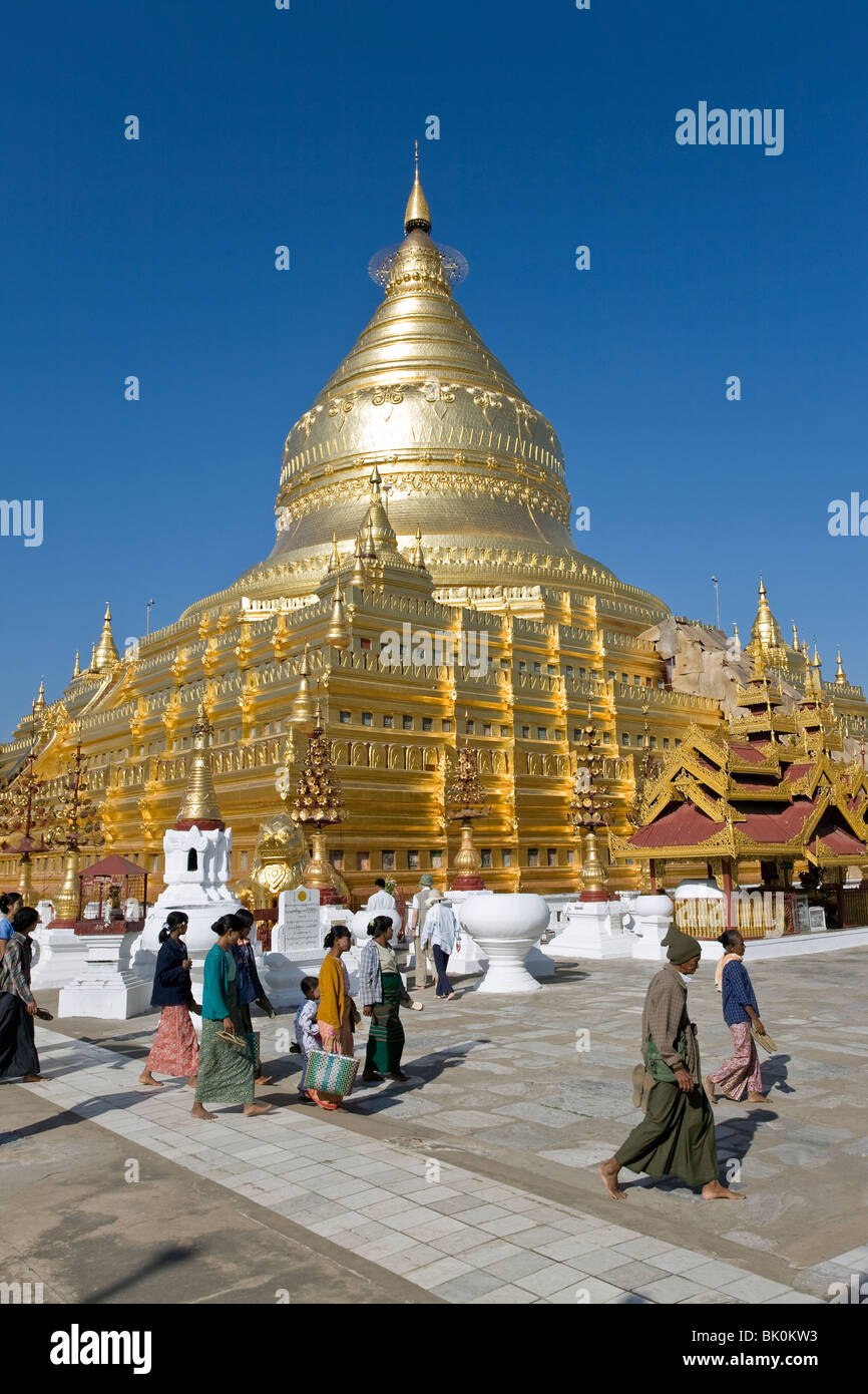 Anhänger an Shwezigon Pagode. Nyaung u Bagan. Myanmar Stockfoto