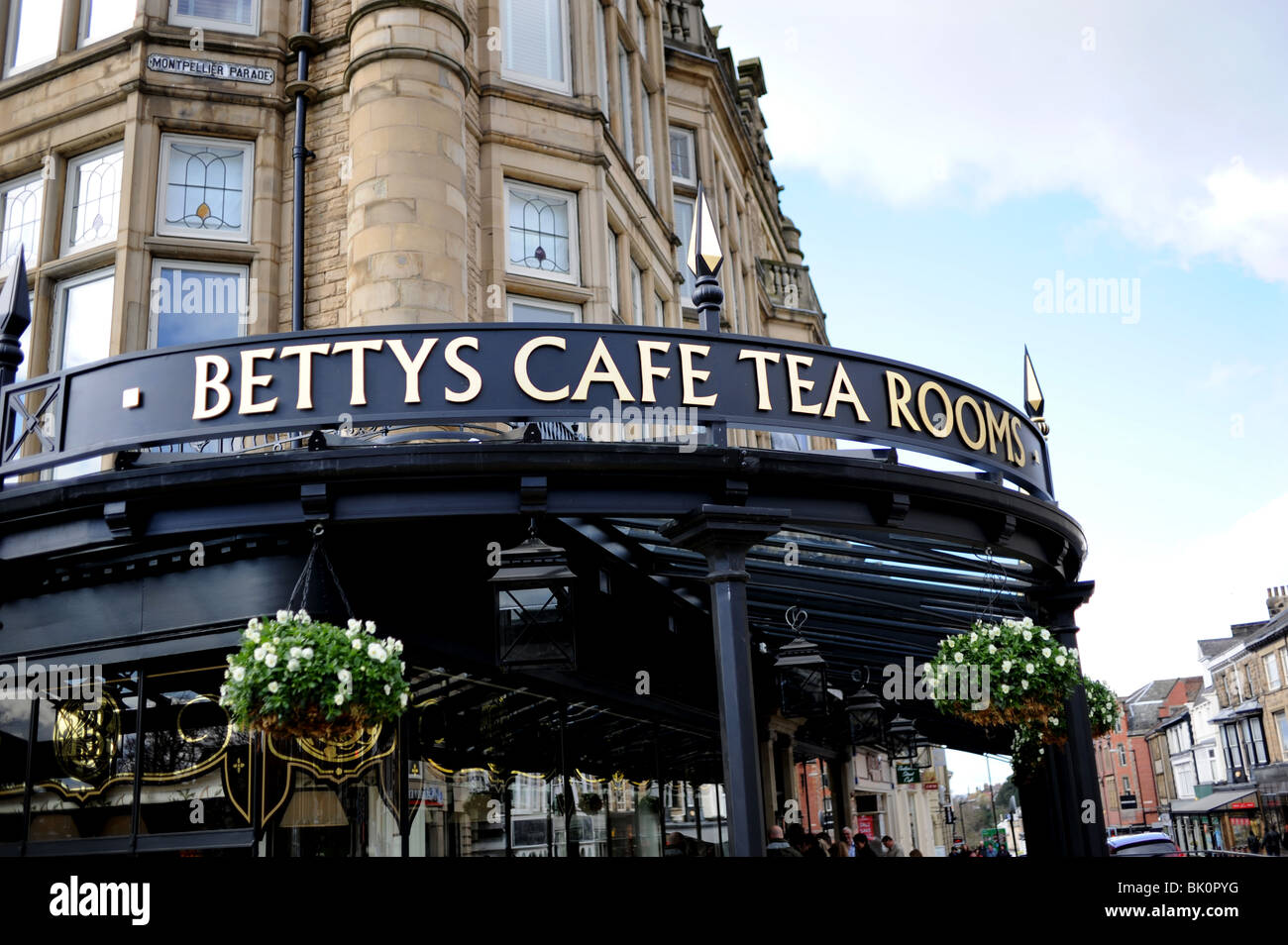 Die berühmten Bettys Cafe Tea Rooms in Harrogate Yorkshire UK Stockfoto
