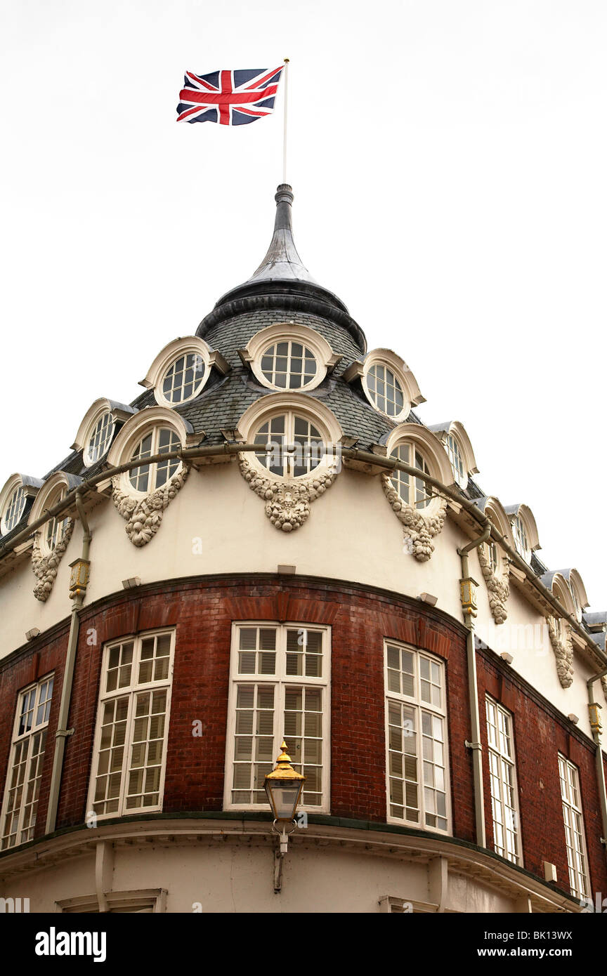 Englische Flagge auf Clive Christian House in Nantwich Cheshire UK Stockfoto