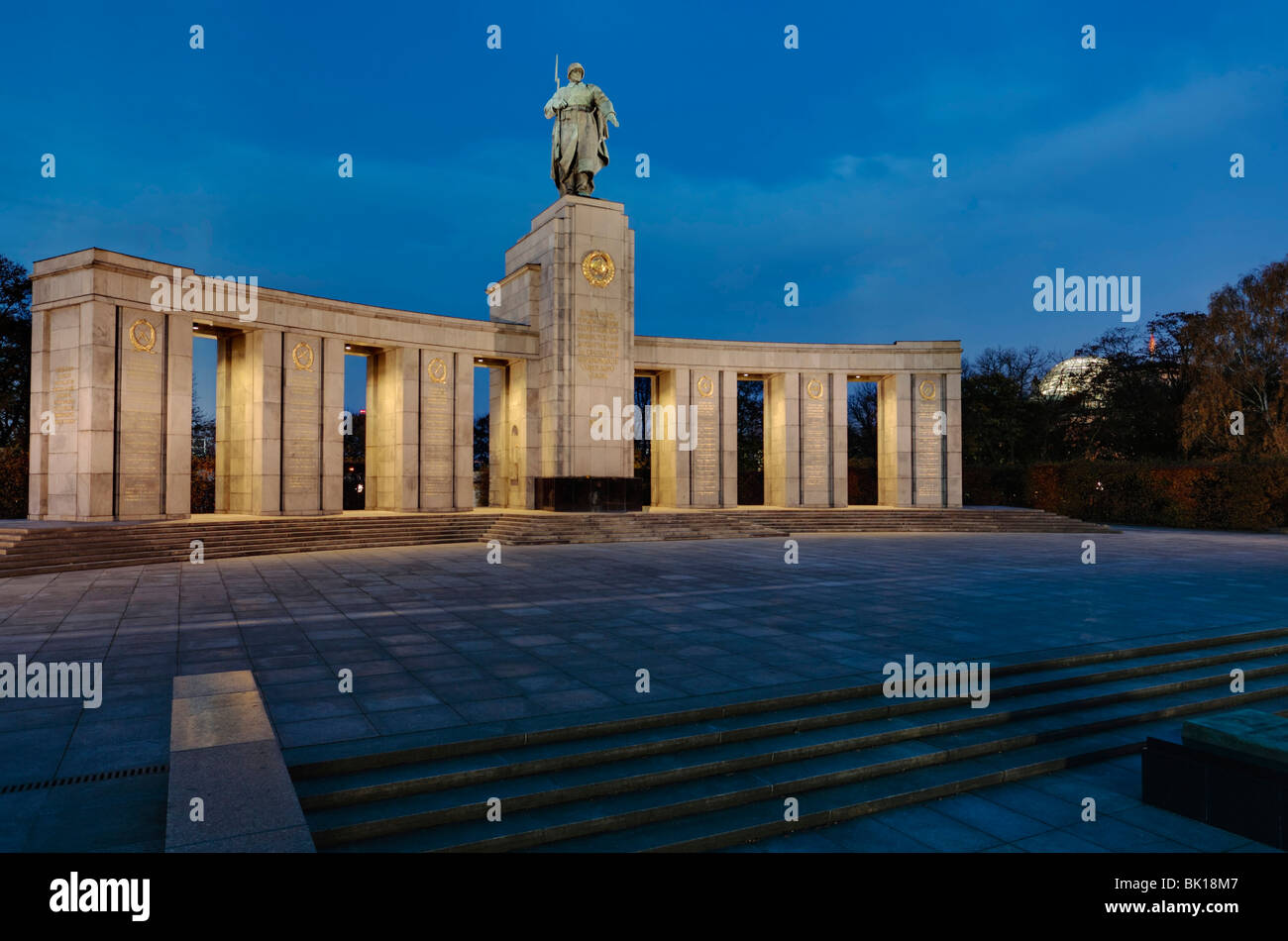 Sowjetische Ehrenmal im Tiergarten Park, Berlin, Deutschland, Europa Stockfoto