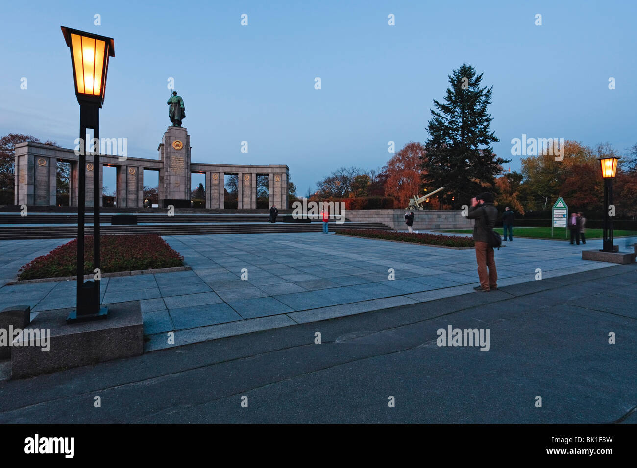 Sowjetische Ehrenmal im Tiergarten Park, Berlin, Deutschland, Europa Stockfoto