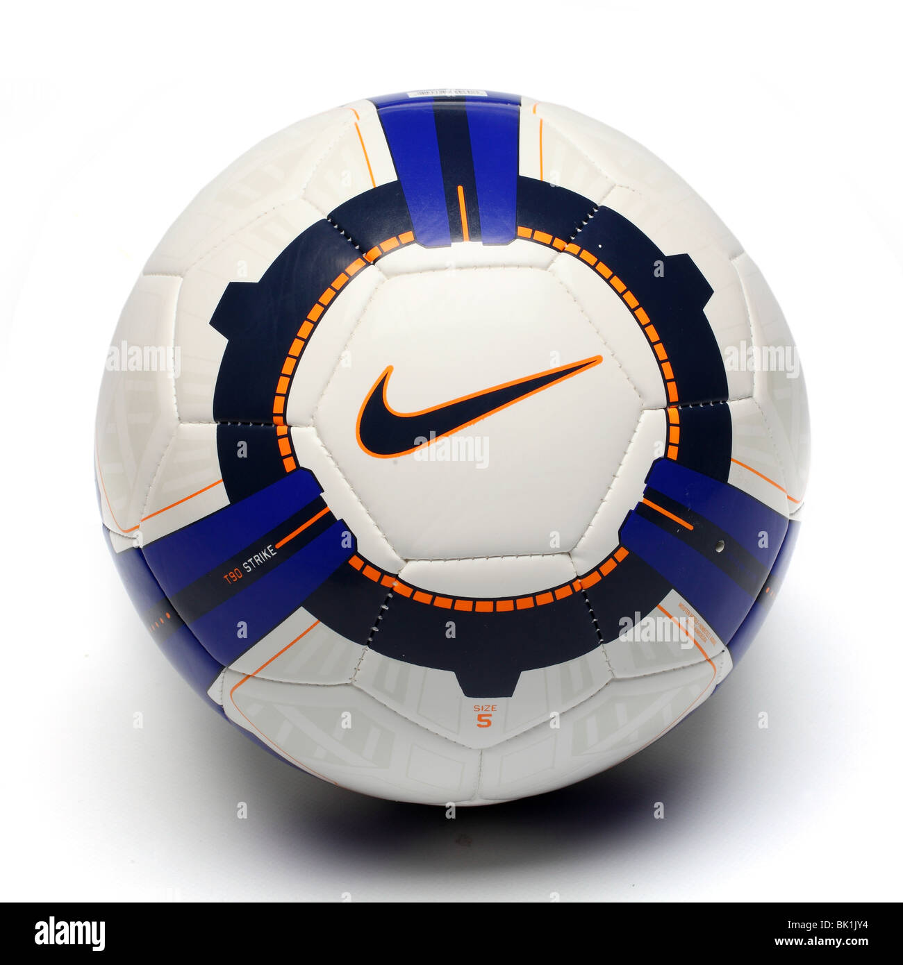 Nike Team Fuß Ball Fußball Fußball Club Sport Kreis Globus Kreismuster Logo Team Seite Stamm Ausrüstung Lebensstil spielen troph Stockfoto