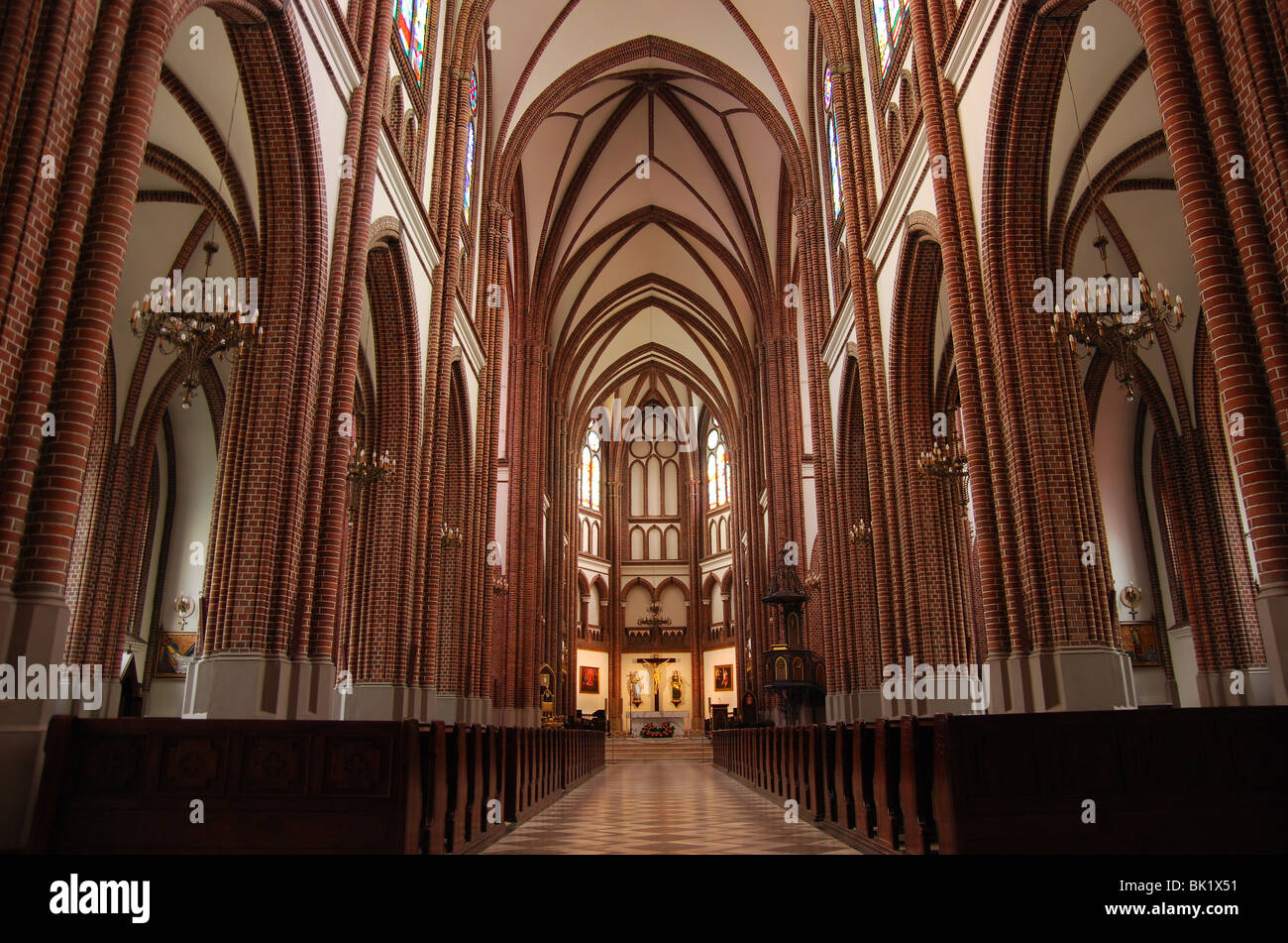 Polnische katholische Kathedrale innen Interieur (Horizontal) Stockfoto