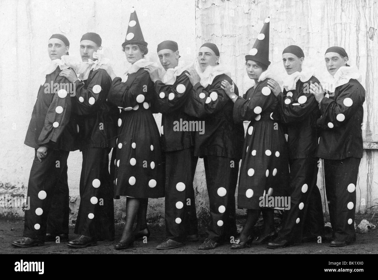 PIERROT TROUP über 1925 Stockfoto