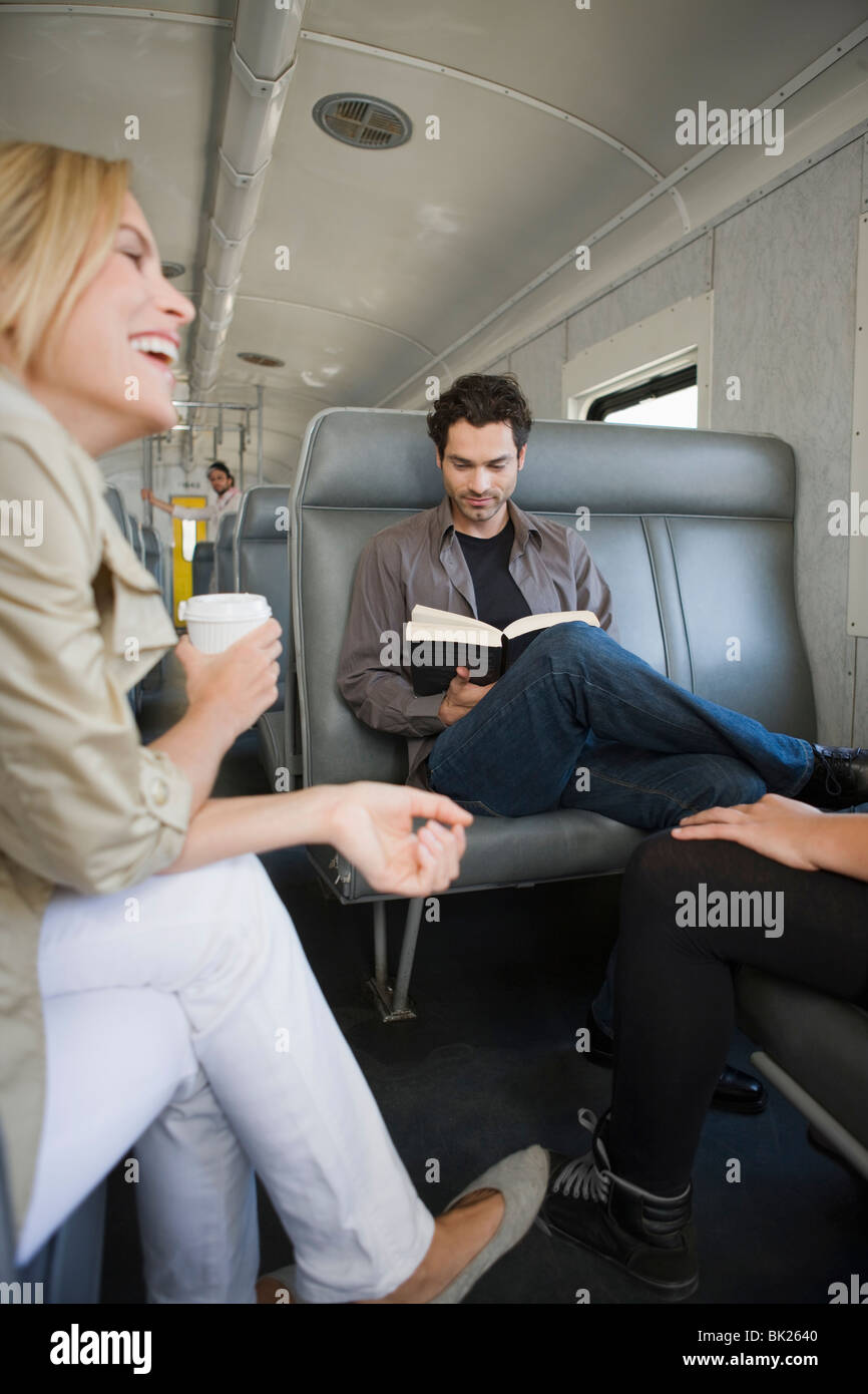 Anreise mit der Bahn Stockfoto