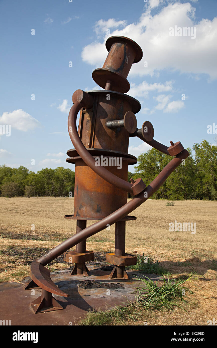 Metall-Statue im Bereich der Landwirtschaft mit Sense moderner Kunst San Antonio Texas USA Stockfoto
