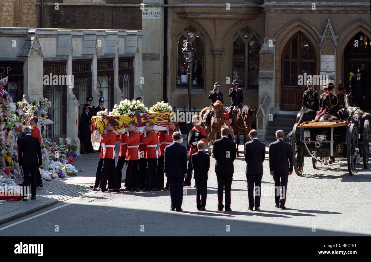 Das Begräbnis von Prinzessin Diana in der Westminster Abbey, London, Großbritannien. Stockfoto
