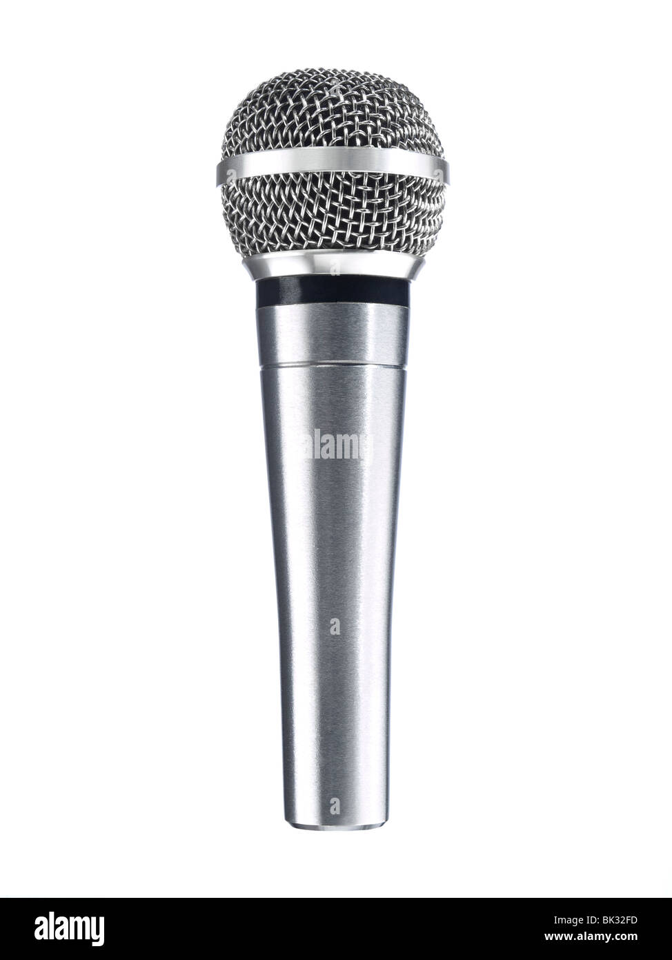 Eine metallische Mikrofon isoliert auf einem weißen Hintergrund. Stockfoto