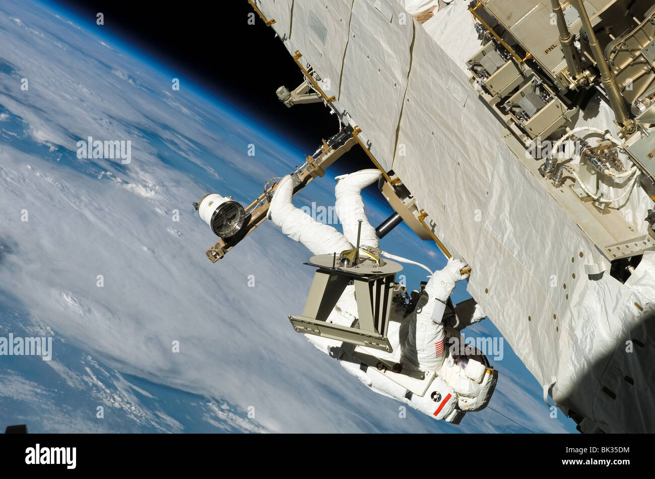 Astronaut schweben im Raum Space-Shuttle-Mission 121 12. Juli 2006 Stockfoto