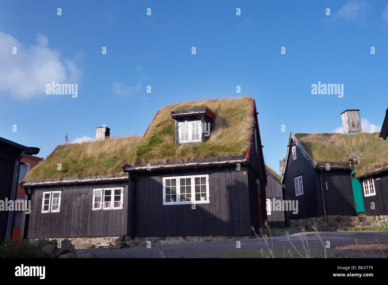 Alte Häuser und Rasen-roofed Gebäude in der Altstadt von Tinganes, Tórshavn, Streymoy, Färöer-Inseln, Dänemark, Europa Stockfoto