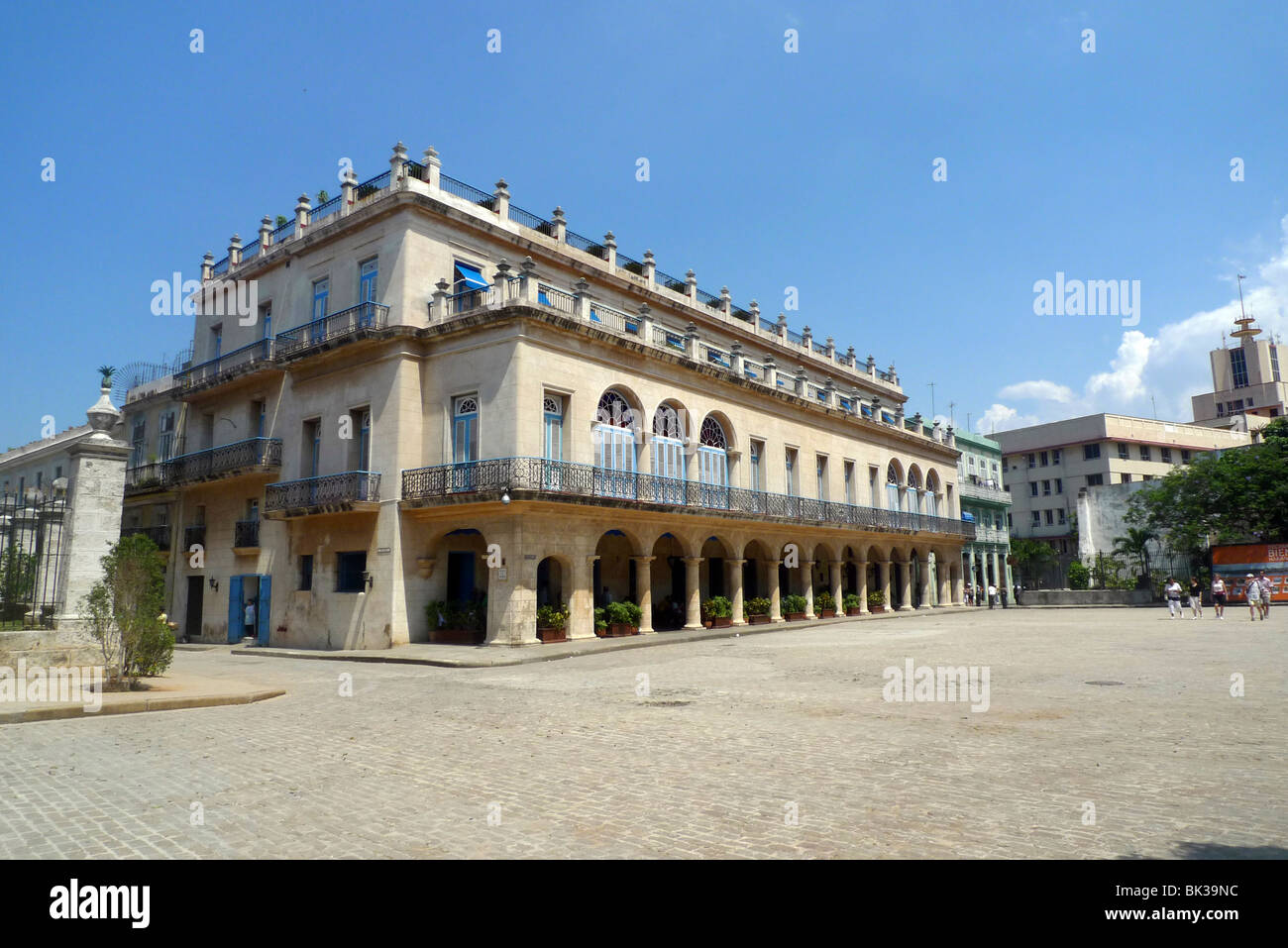 Hotel Santa Isabel in Plaza de Armas, La Habana Vieja, Havanna, Kuba Stockfoto