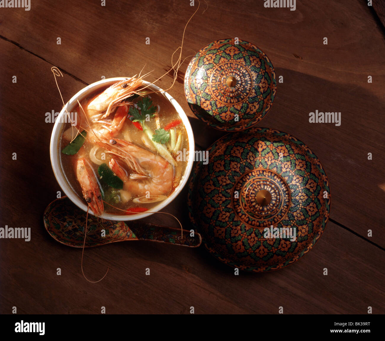 Tom Yum Goong, würzige Suppe mit Zitronengras und Galgant, Thailand, Südostasien, Asien Stockfoto