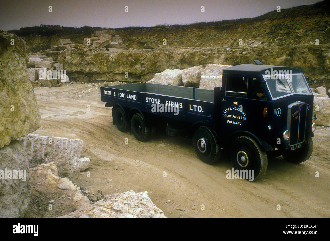 1936 AEC Mammut Major acht Wheeler Truck im Steinbruch Stockfoto