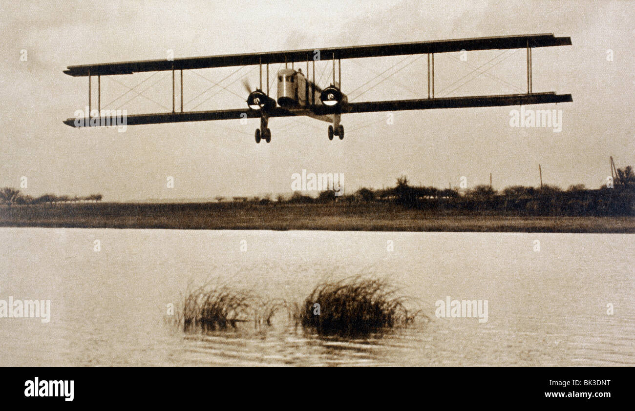 Die Farman F.60 Goliath Passagier Doppeldecker mit Platz für zwölf Passagiere während des Fluges. Stockfoto