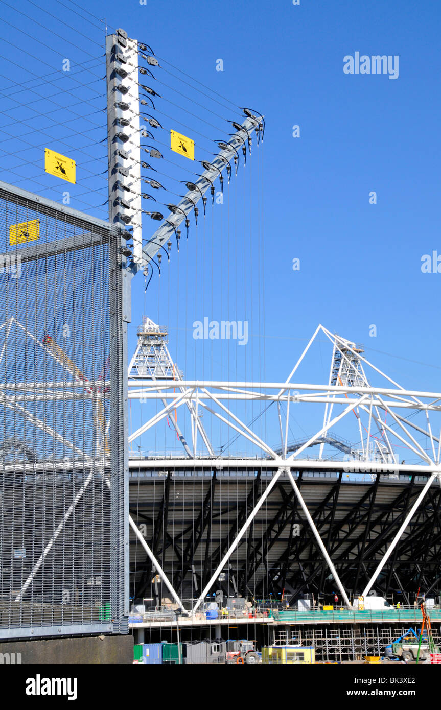 2012 Olympische Stadion Teil der Umzäunung Sicherheit Stockfoto