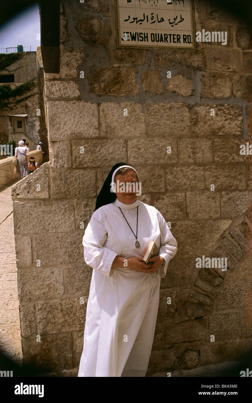 Porträt einer katholischen Nonne in Jerusalem, Israel Stockfoto