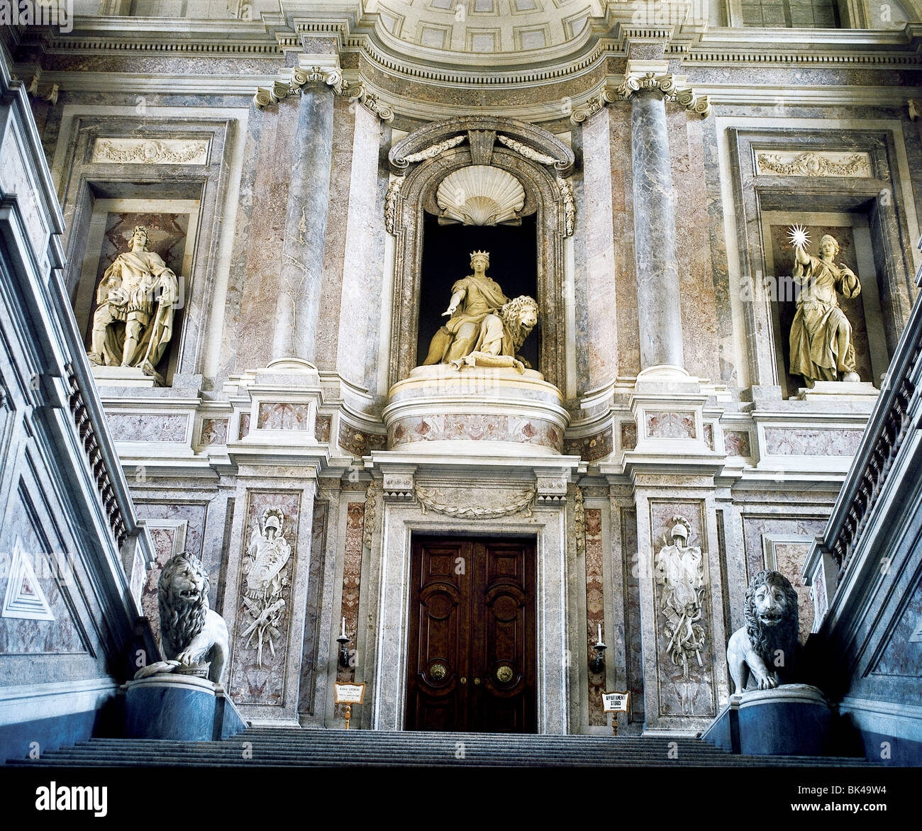 Der Königspalast von Caserta Italien - Reggia di Caserta Interieur wurde von Luigi Vanvitelli & erbaut im Mitte 18. Stockfoto
