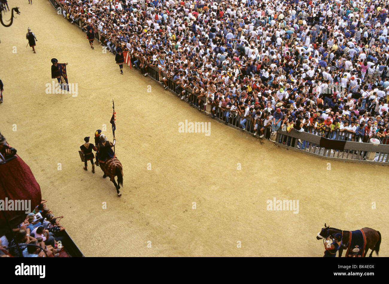 Das berühmte Pferderennen Palio in Siena, Italien Stockfoto