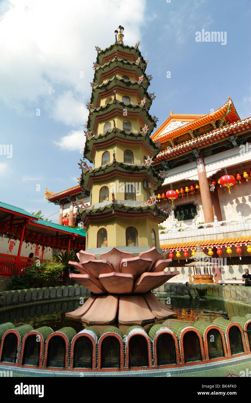 Eine kleine Pagode in Kek Lok Si-Tempel in Penang, Malaysia Stockfoto