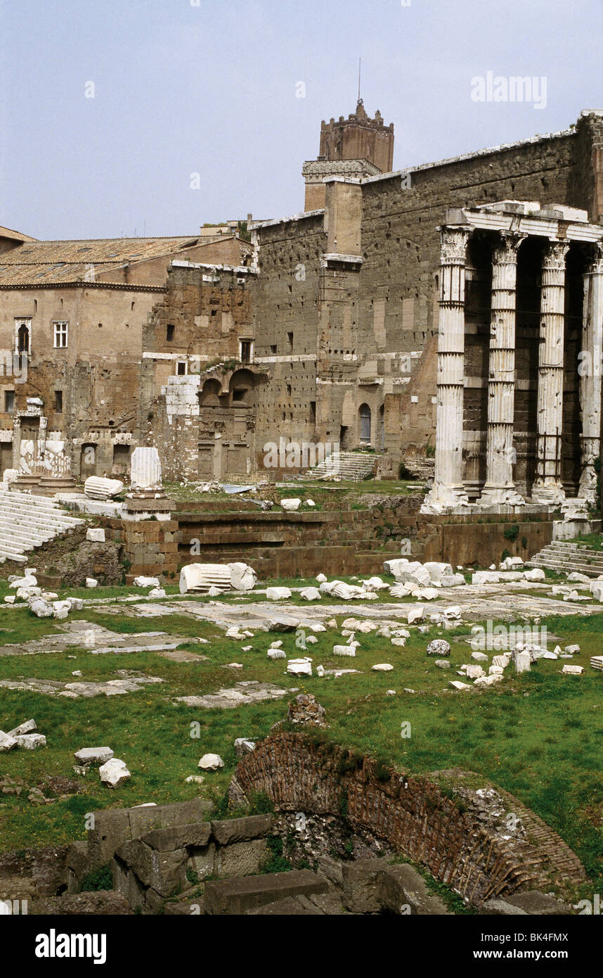 Römische Ruinen des Forum des Augustus mit dem Tempel des Mars Ultor, Rom Stockfoto