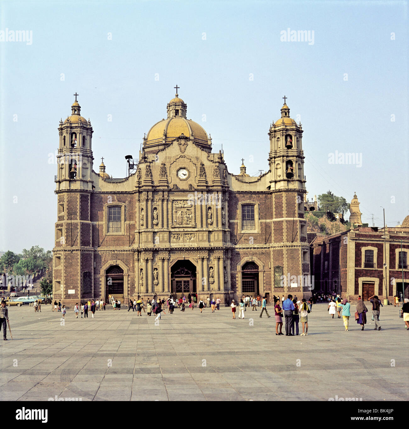 Alten Basilika von Guadalupe (Baslica de Nuestra Senora de Guadalupe) gebaut auf Tepeyac Hügel nördlich von Mexiko-Stadt Stockfoto