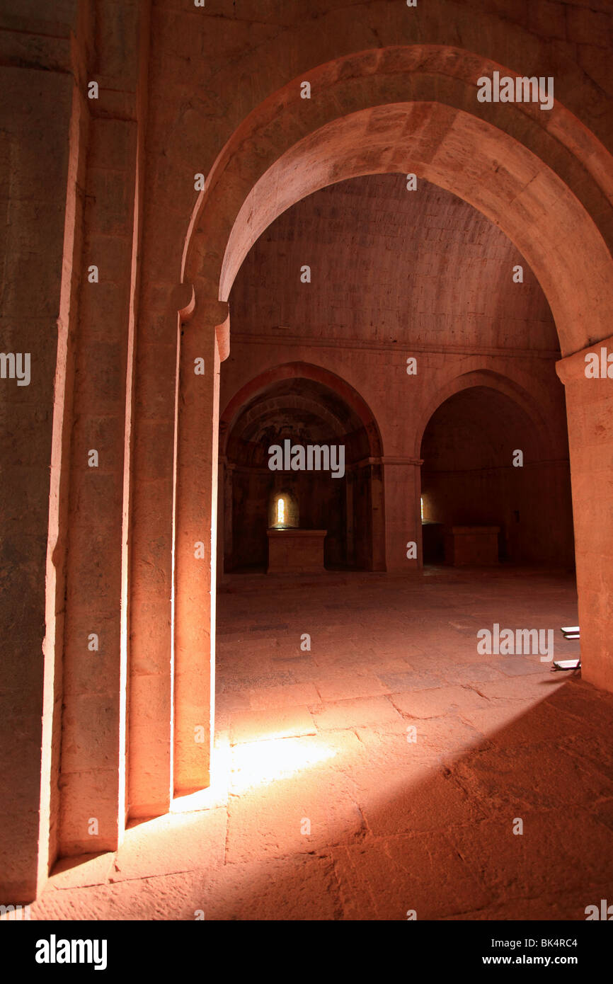 Die Abtei Thoronet entstand im 12. Jahrhundert die reinsten Provence römische Kunst Architektur Stockfoto