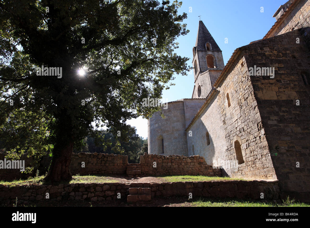 Die Abtei Thoronet entstand im 12. Jahrhundert die reinsten Provence römische Kunst Architektur Stockfoto