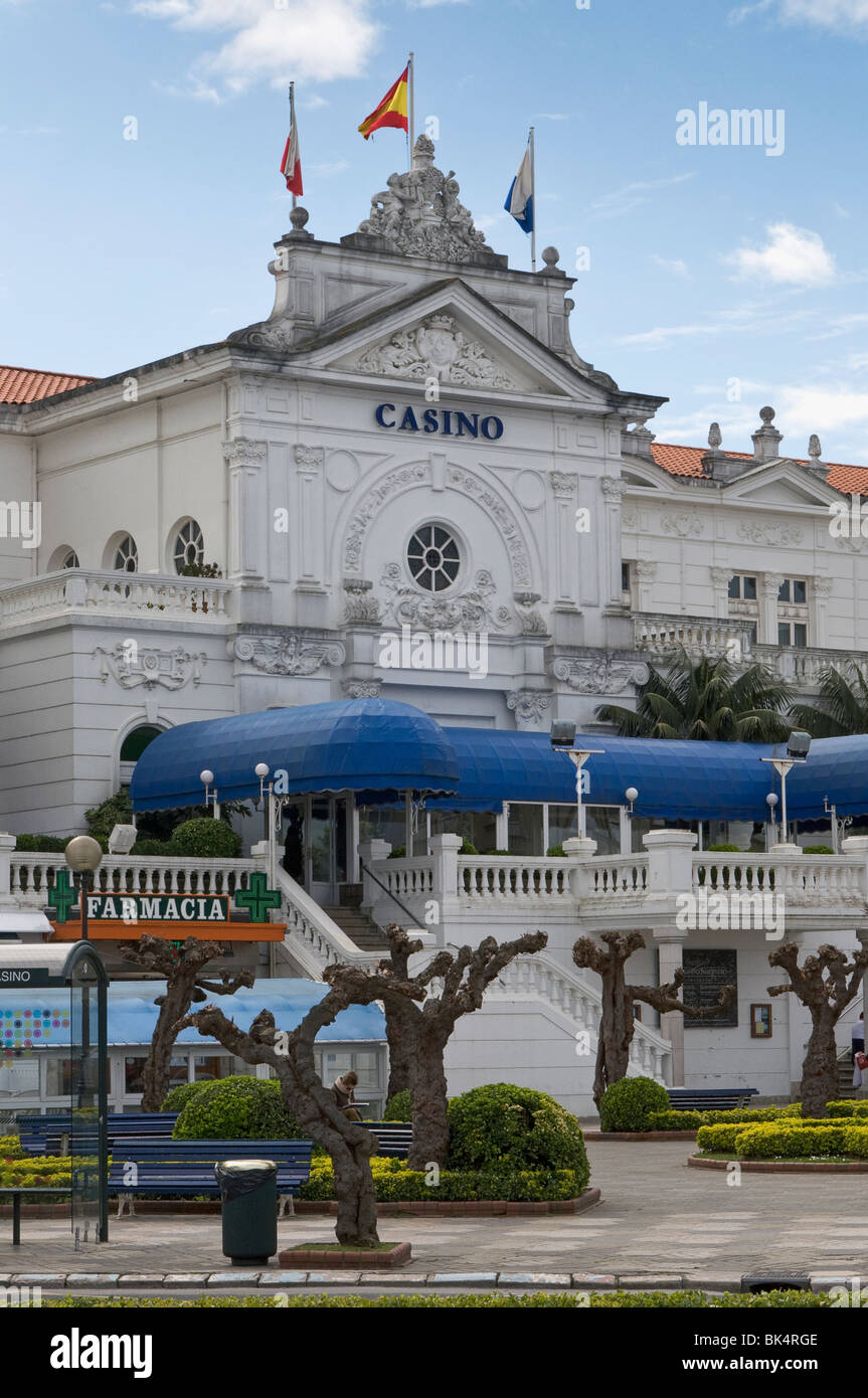 Außen an der Hauptfassade des Gran Casino Real del Sardinero auf dem Platz von Italien in der Stadt Santander, Kantabrien, Spanien, Europa Stockfoto