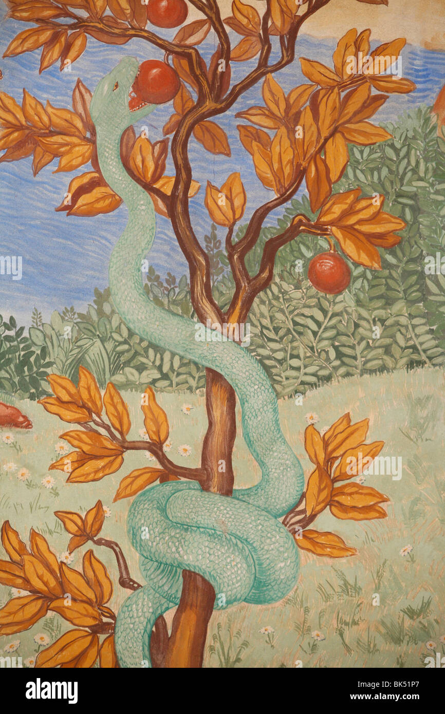 Detail von einem Fresko zeigt die Schlange im Garten Eden, Puteaux, Hauts de Seine, Frankreich, Europa Stockfoto