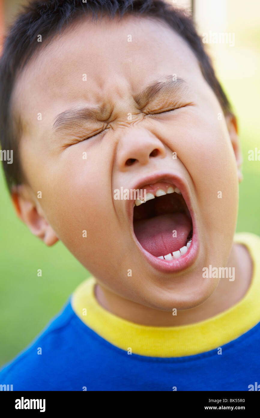 Kleinen Jungen schreien Stockfoto