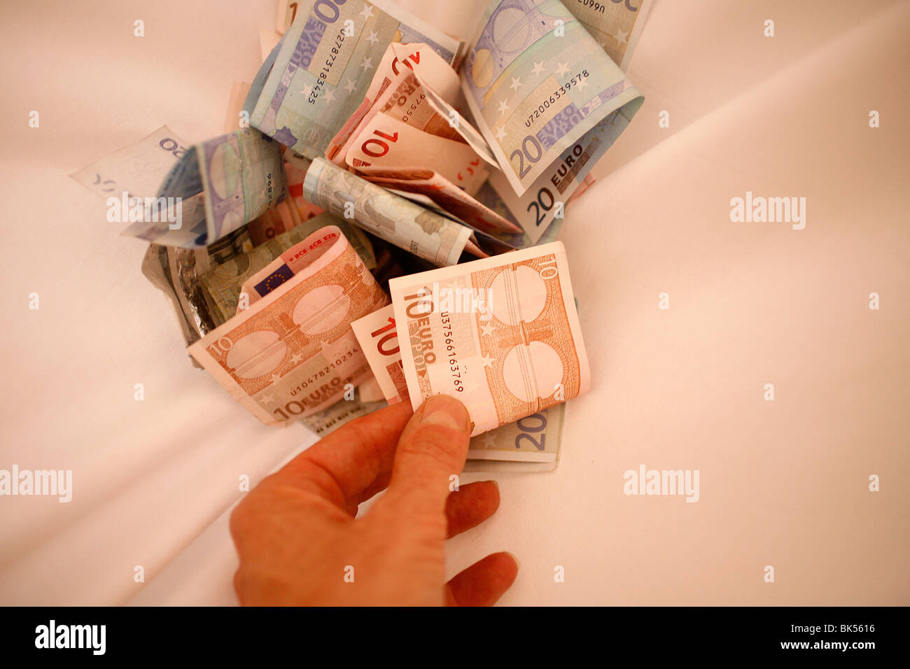 Kollektion Geld, Pontigny, Yonne, Frankreich, Europa Stockfoto